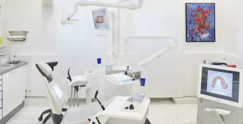 Behandlungszimmer der WHITE SPA Zahnarztpraxis