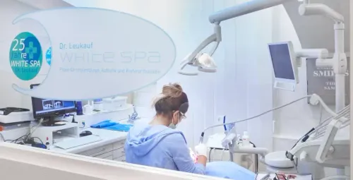 Behandlung in der WHITE SPA Zahnarztpraxis